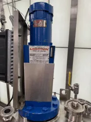 Walker Stainless 66 Gallon Jacketed Reactor with Lightnin Mixer and Agitator Motor, 4 of 4