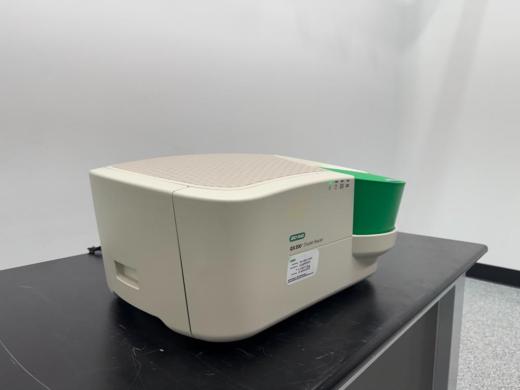 Bio-Rad QX200 Droplet Reader for Digital PCR Analysis-cover