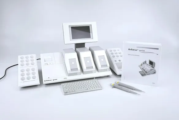 Roche Reflotron Sprint Clinical Chemistry Analyzer Spectrophotometer with Barcode Scanner and Keyboard