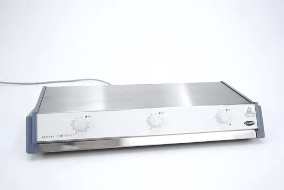 Stuart SB161-3 Three-Position Magnetic Stirrer, 100–1500 rpm