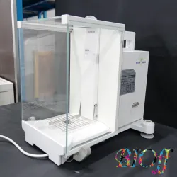 Mettler Toledo XS204 Analytical Balance, 220 g Capacity, 0.1 mg Readability, 3 of 10