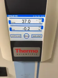 Thermo Scientific Heracell 150i CO2 Incubator with Touchscreen Control, 2 of 4