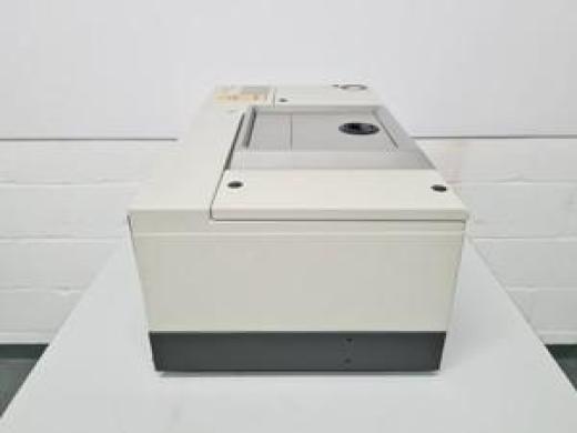 Bruker Vector 22 FTIR Spectrometer Lab-cover