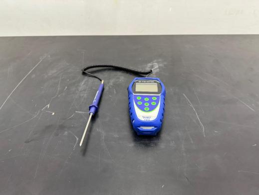 Digi-Sense Data Logging Handheld RTD Meter Model 91428-08-cover