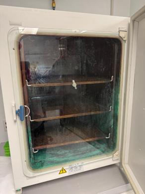 Thermo Fisher Scientific HERAcell 150i CO2 Incubator with Touchscreen Controller-cover