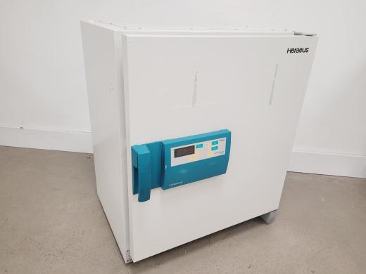 Heraeus Function Line Incubator Model B 12 Lab-cover