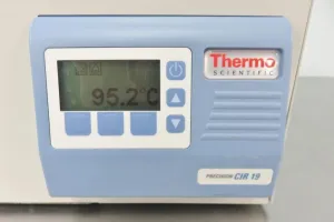 Thermo CIR19 Circulating Water Bath with ±0.05 °C Temperature Uniformity and 19L Capacity, 7 of 12