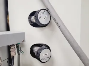 Hitachi S4000 Scanning Electron Microscope for Labs, 38 of 49
