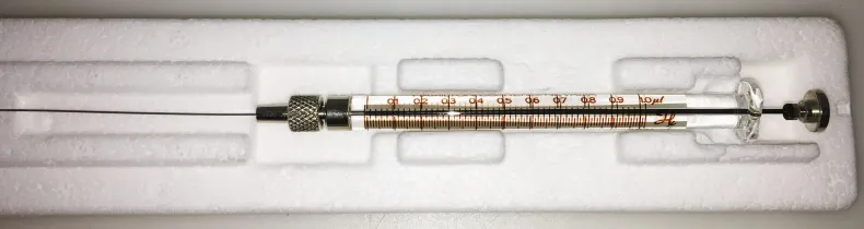 Hamilton 80100 Microliter Injection Syringe with Knurled Hub, 1 µL, 25 Gauge, Blunt Tip