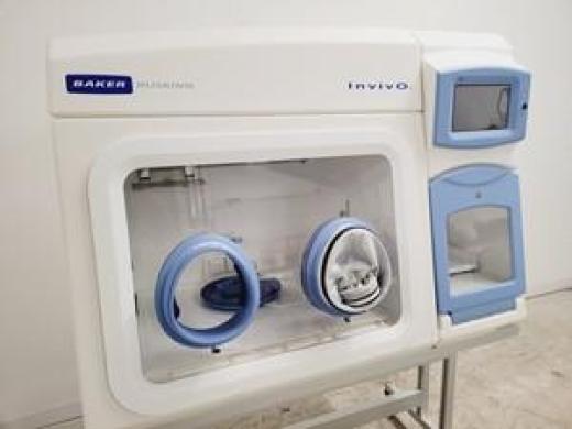 Baker Ruskinn Invivo2 500 Hypoxia Glovebox Workstation on Trolley Lab-cover