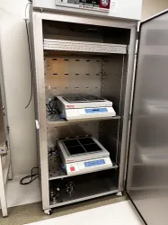 Sheldon 2440-ZZMFG Reach-In CO2 Incubator with Digital Temperature & CO2 Control, 4 of 4