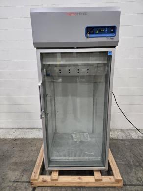 Thermo TSX3005GA Laboratory Refrigerator 3–7°C with V-drive Energy Efficiency-cover