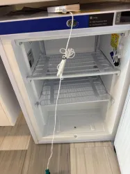 VWR HCUCFS0520 -20°C Undercounter Laboratory Freezer for Biomedical Storage, 3 of 3