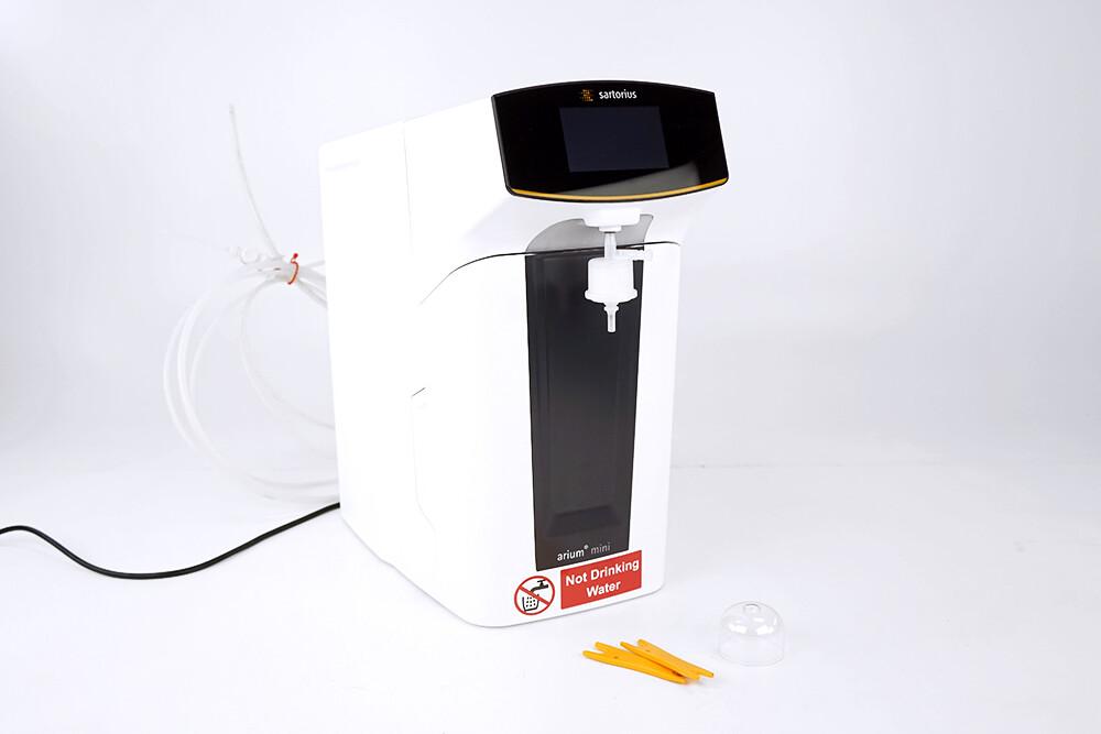Sartorius arium mini plus UV Laboratory Water Purification System H20-Ma-UV-T