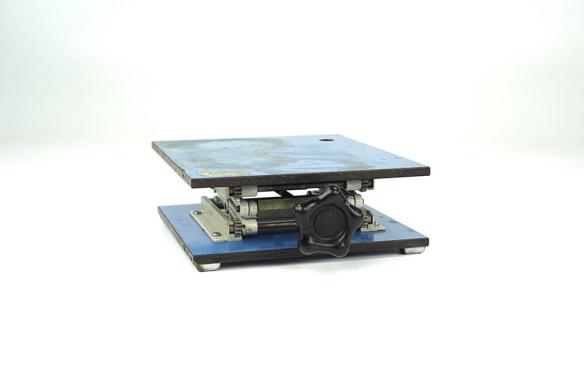 Laborboy Laboratory Lift Platform 20 x 23 x 28 cm Blue-cover