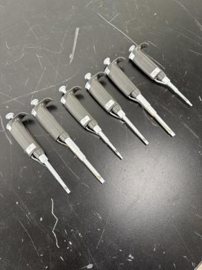 VWR Single Channel Manual Pipettes Set – 20 µL, 200 µL, 1000 µL Volume Ranges-cover