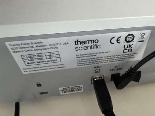 Thermo Fisher Scientific NanoDrop Eight UV-Vis Microvolume Spectrophotometer-cover