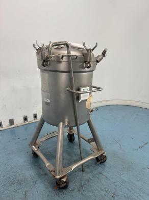 DCI Inc 100L Portable Stainless Steel Tank for Mobile Liquid Storage-cover