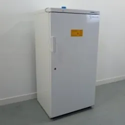Liebherr FKEX 5000 Laboratory Refrigerator with Static Cooling and Automatic Defrost, 3 of 9
