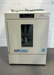 Sanyo MIR152 Cooled Incubator with Microprocessor Control 10°C–50°C, 2 of 7