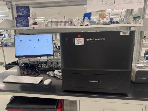 Applied Biosystems QuantStudio Absolute Q Digital PCR System for Precise Nucleic Acid Quantification-cover