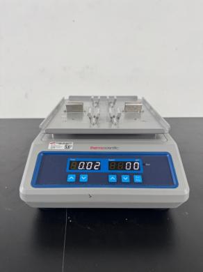 Thermo Scientific Digital MicroPlate Shaker Model 88882005-cover