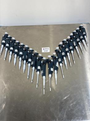 Gilson Set of 20 pipetman pipettes-cover