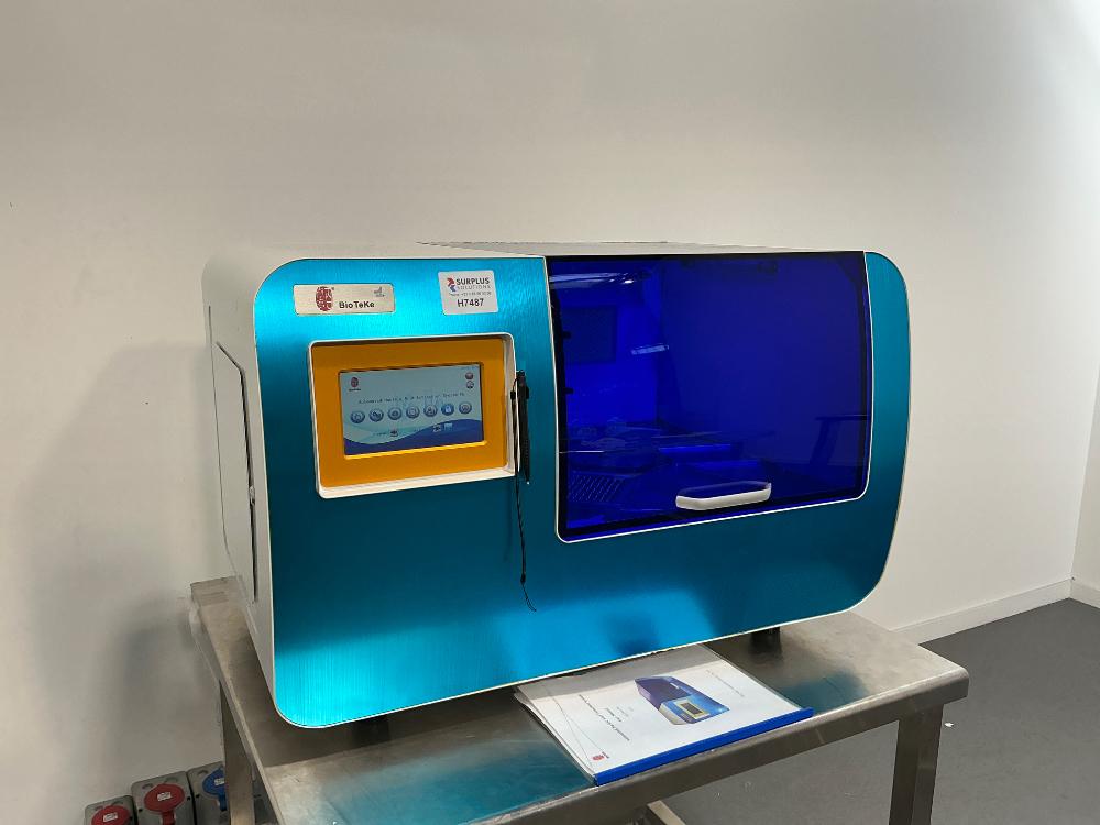 BioTeKe AU1001-96 Automated Nucleic Acid Extraction System with Integrated Touchscreen