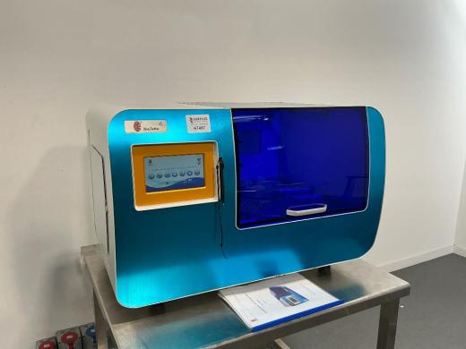 BioTeKe AU1001-96 Automated Nucleic Acid Extraction System with Integrated Touchscreen-cover