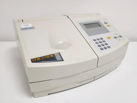 Unicam Helios Gamma UV-VIS Spectrophotometer Lab-cover