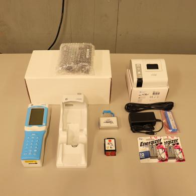 Abbott i-STAT 1 300W Wireless Blood Analyzer System w/Accessories-cover