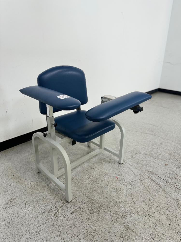 Blood Drawing Chair for Clinical and Phlebotomy Applications