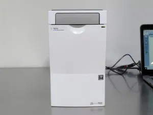 Agilent 2100 Bioanalyzer, 2 of 2