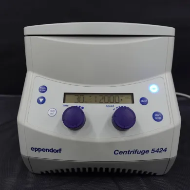 Eppendorf 5424 Benchtop Centrifuge with FA-45-24-11 Fixed-Angle Rotor