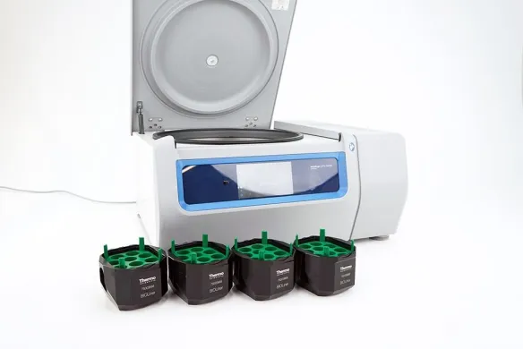 Thermo Scientific X4R Pro Refrigerated Benchtop Centrifuge with TX-1000 Rotor (2020)