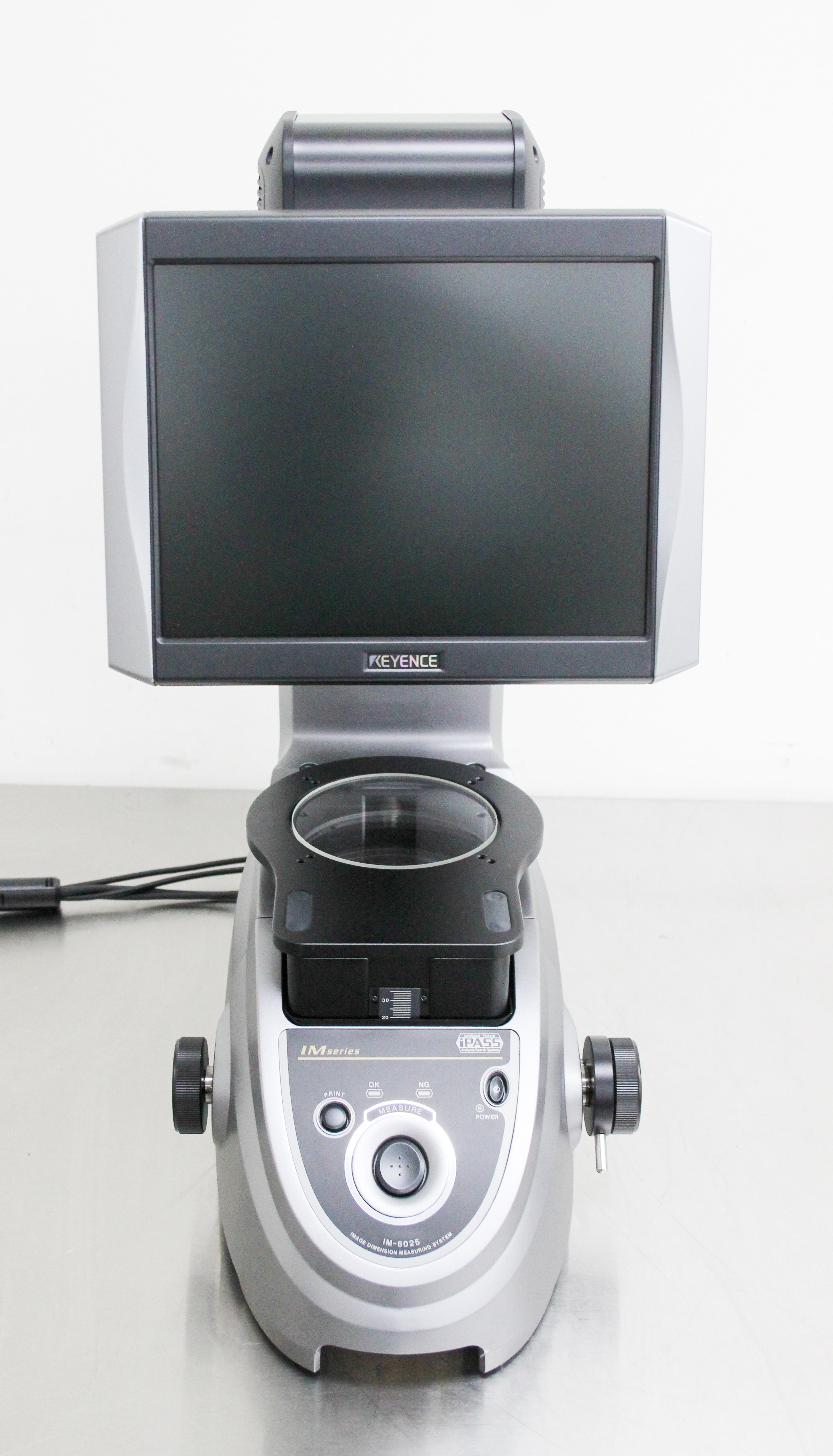 Keyence IM-6025 Optical Image Dimension Measurement System with 6.6MP CMOS Sensor and 10.4" LCD