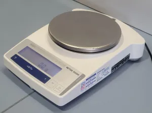 METTLER TOLEDO PB1501-L Precision Balance, 2 of 5