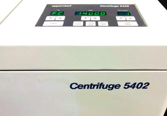 Eppendorf 5402 Refrigerated Microcentrifuge with FA-45-18-11 Rotor (18 x 1.5/2 mL)-cover