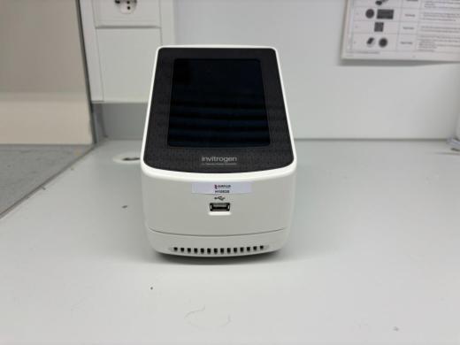 Invitrogen E-Gel Power Snap Plus Gel Electrophoresis Device with Touchscreen and USB Connectivity-cover
