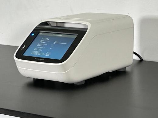 Applied Biosystems SimpliAmp 96-Well Thermal Cycler with Touchscreen Control-cover