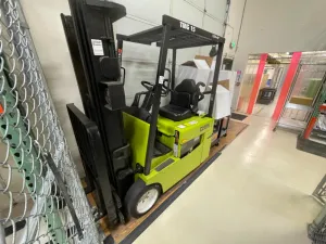Clark TMG15 Electric Forklift with Three-Stage Mast for Indoor Material Handling, 6 of 8