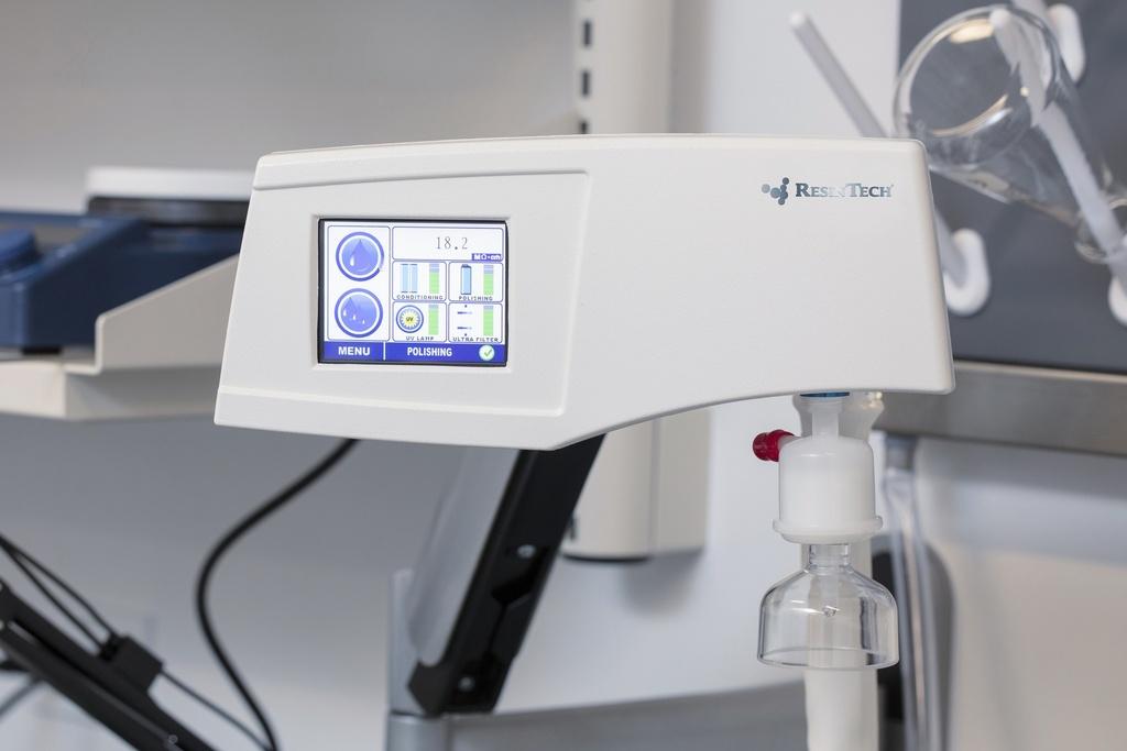 Resintech CLiR 5300 Ultrapure Lab Water System with Remote Dispense and Ultrafiltration (120v)