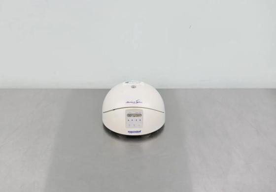 Eppendorf MiniSpin Personal Microcentrifuge with Fixed-Angle Rotor, Model 5452-cover
