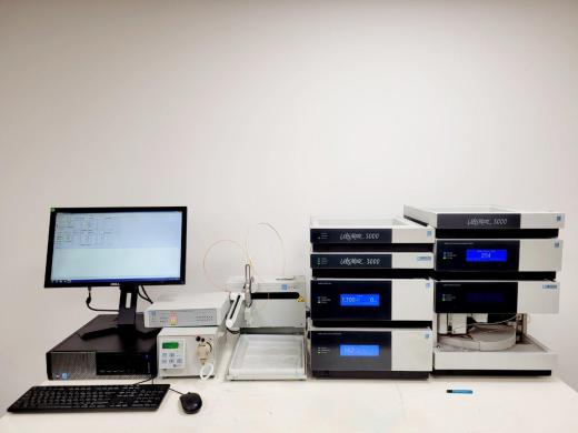 Dionex UltiMate 3000 HPLC System - AXP - VWD-3100 - TCC-3000 SD - SRD-3600 Lab-cover