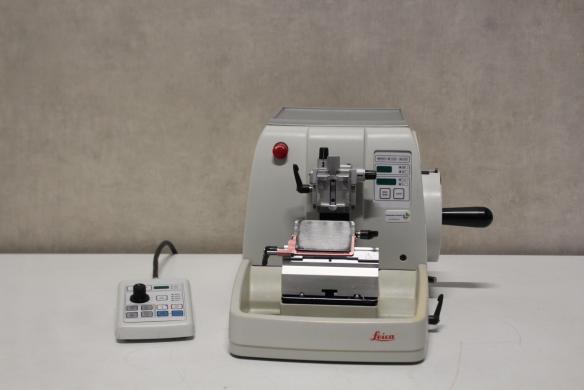 Leica RM2255 Motorized Rotary Microtome for Precise Tissue Sectioning-cover