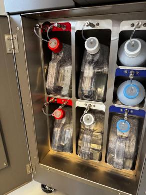 Thermo Fisher Scientific Invitrogen Bigfoot Cell Sorter for Advanced Flow Cytometry-cover