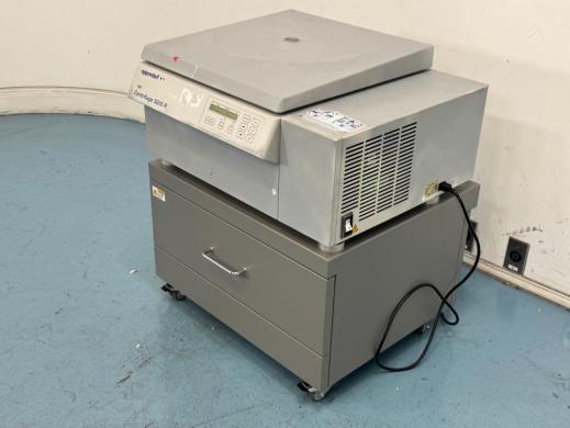 Eppendorf 5810R Refrigerated Benchtop Centrifuge for Molecular Biology-cover