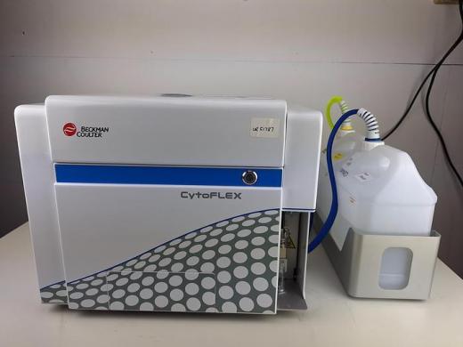 Beckman Coulter CytoFLEX A00-1-1102 Flow Cytometer-cover