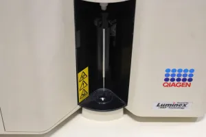 Luminex 100 Flow Cytometry System, 2 of 5