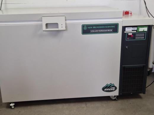 New Brunswick C585-86 Ultra Low Temperature Laboratory Freezer (-86°C)-cover